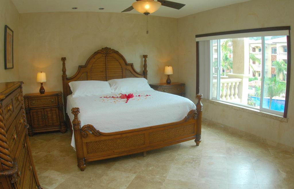 Infinity Bay Spa & Beach Resort West Bay Exterior photo